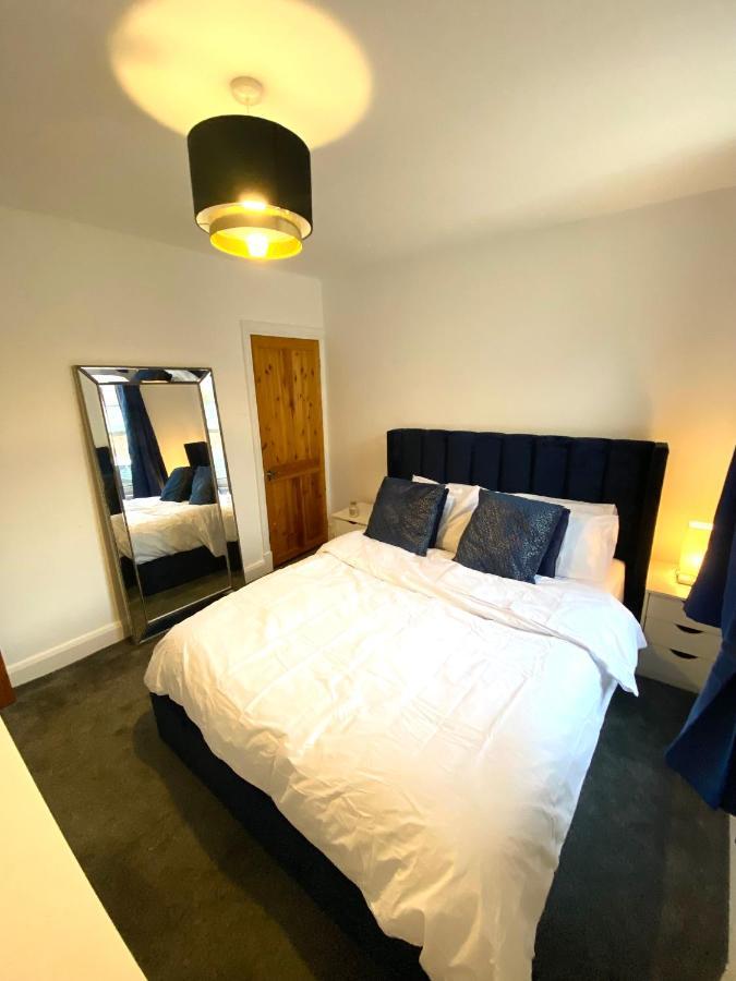 Medway Getaway - 3 Bed Home With Luxury Bathroom Чатем Екстер'єр фото